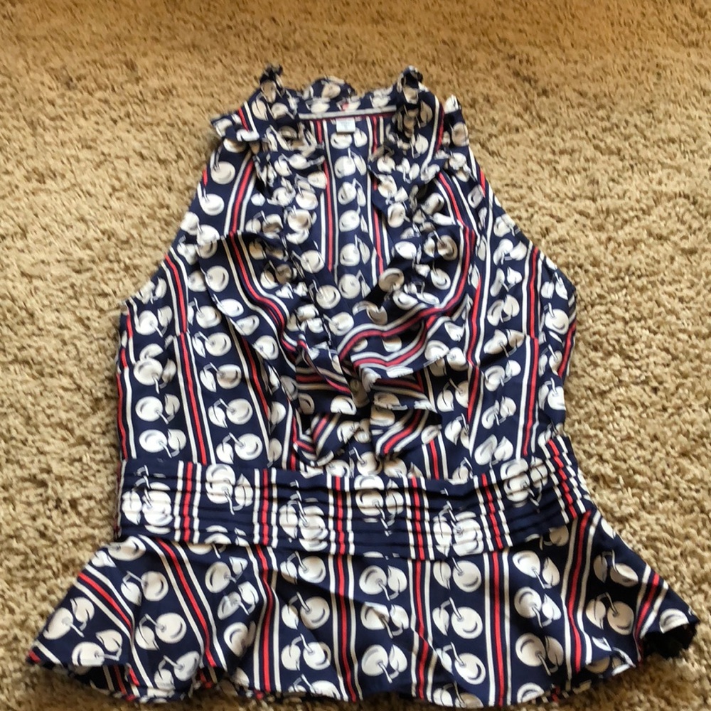 Ruffled collar tank top with side zipper